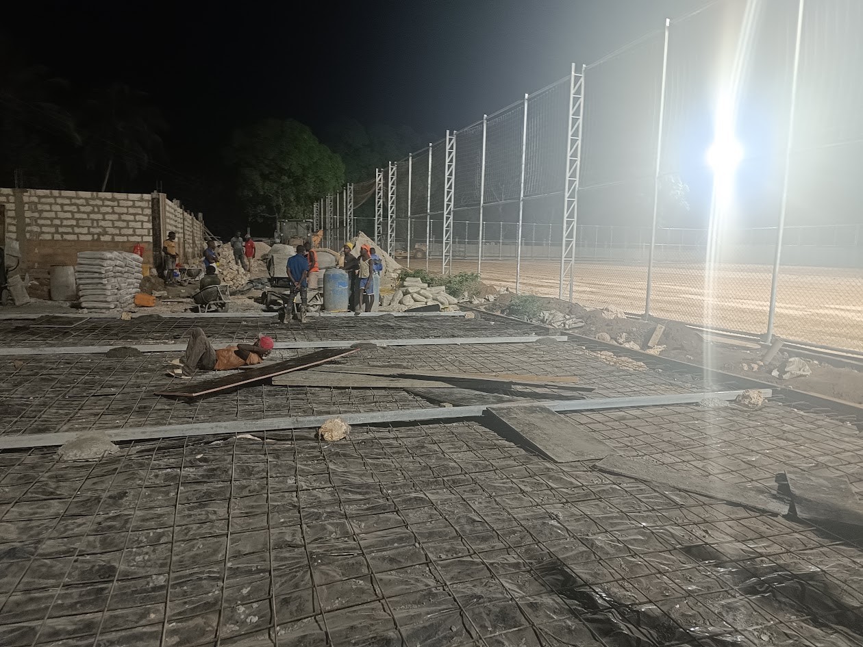 Reinforcement mesh for the court slab